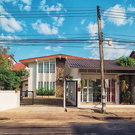 Mammoth Boutique Hotel Chiang Mai Exterior foto